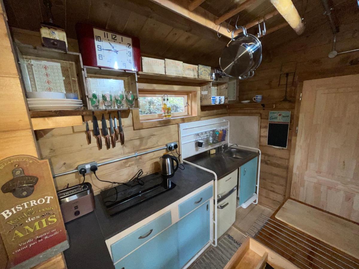 Retro Private Lodge With Hot Tub Nr Dartmoor นิวตันแอบบ็อต ภายนอก รูปภาพ